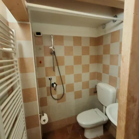 In Cima Contrada