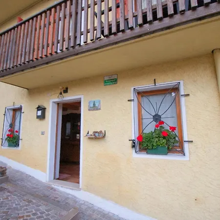 In Cima Contrada *