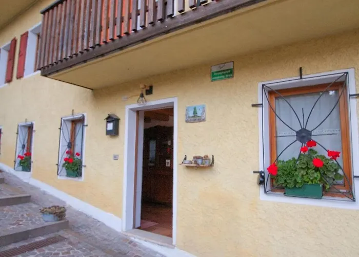 In Cima Contrada *